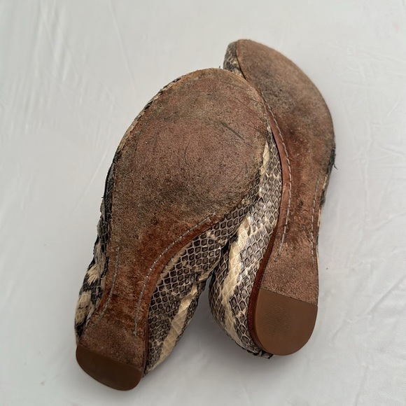 Tory Burch Caroline Roccia two tone cream and black snake flexible flats - Picture 6 of 10